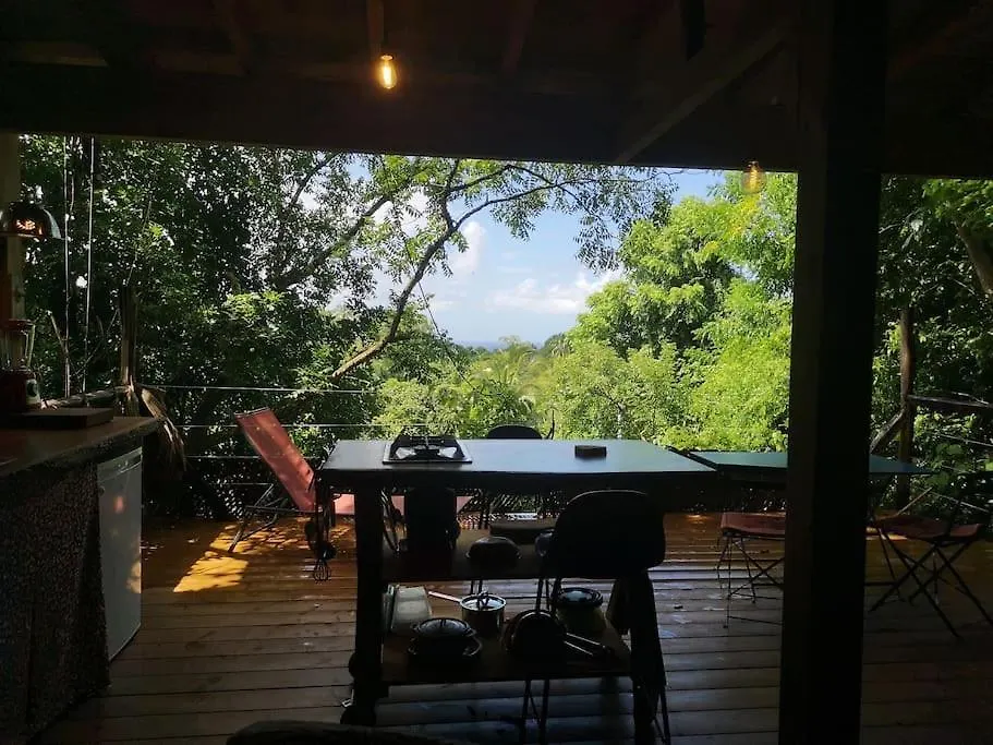 Prázdninový dům Cabane Entre Les Arbres Deshaies